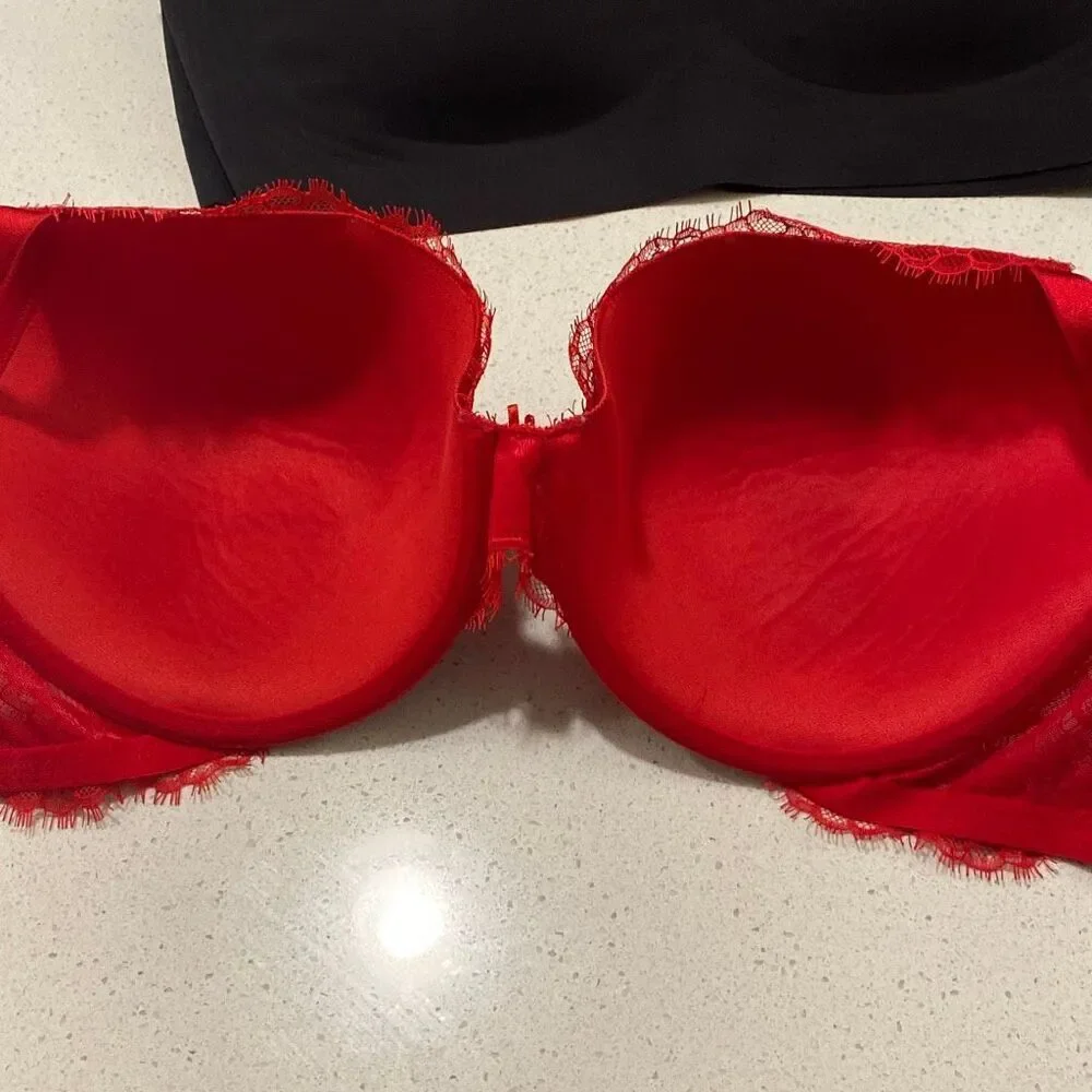 Victoria’s Secret dream, angels, lined perfect coverage bra size 38DD